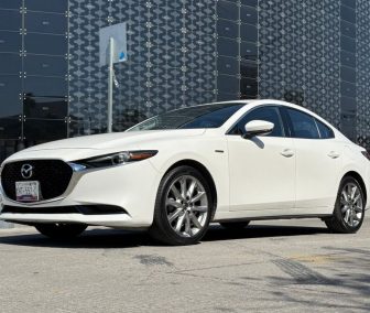 MAZDA3 100 aniversario